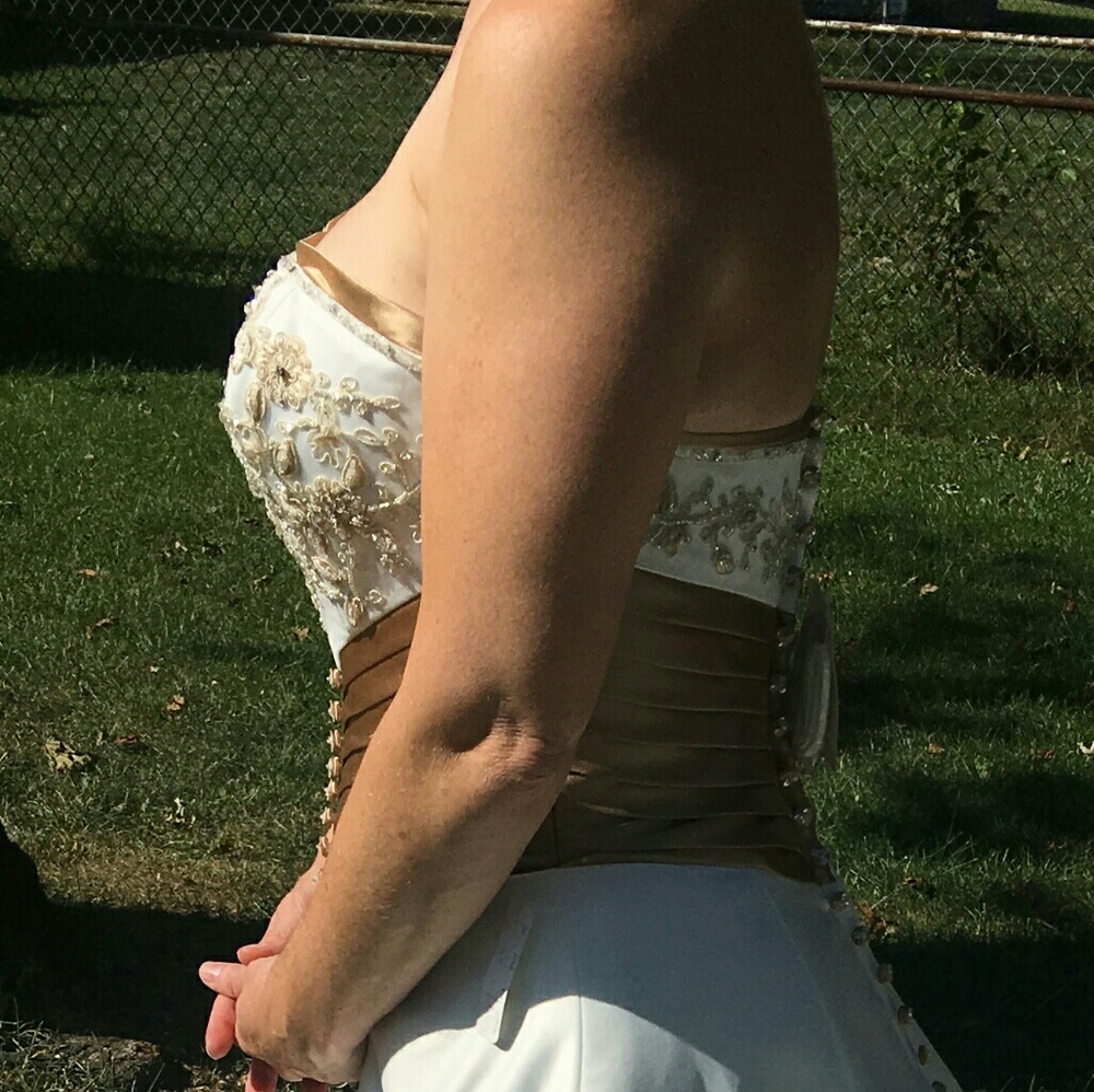 Wedding Dress in White Princess’s Royal Bronze Size 10 by Emerald Bridal - Picture 6 of 8